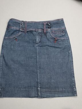 Bica Cheria Women’s Denim Skirt in Dark Blue with Red Stitch Accents 5- Pocket